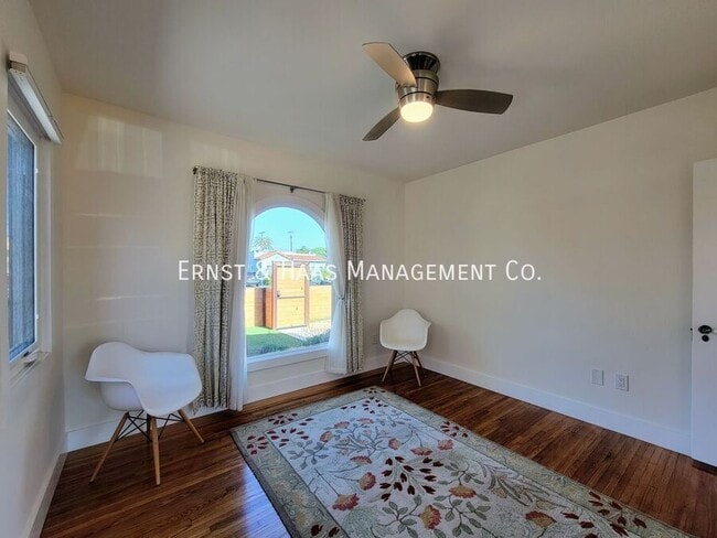 Building Photo - 1630A McKenzie St.-