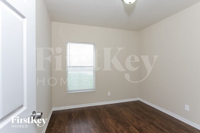 Building Photo - 2598 N Biscayne Dr