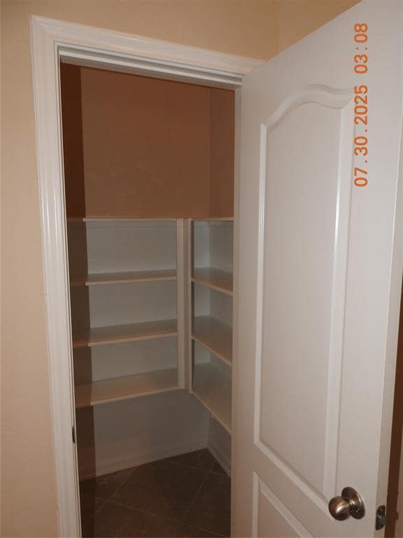 Building Photo - 3667 Raintree Village Dr
