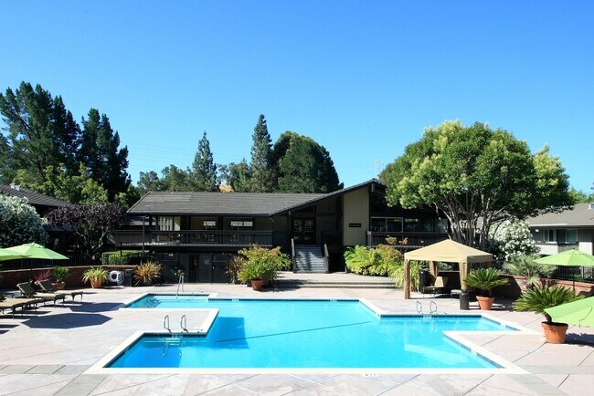 Building Photo - 227 Masters Ct