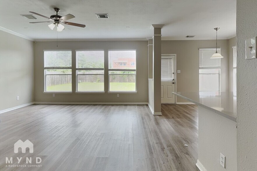 Building Photo - 11519 Sandstone Canyon Dr