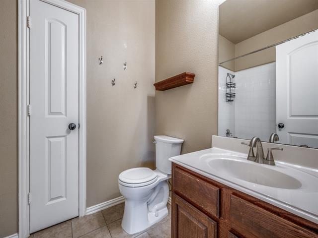 Building Photo - 7003 Chittamwood Dr