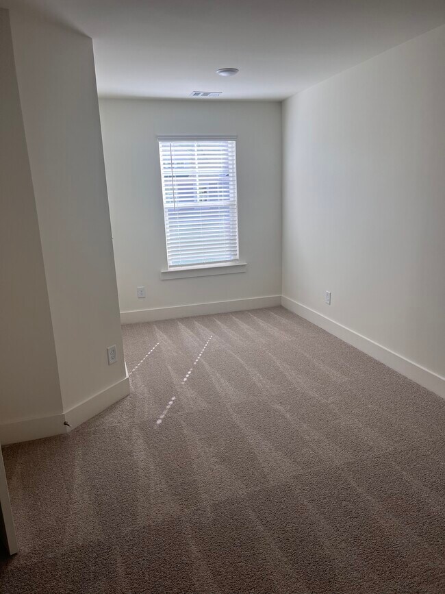 Building Photo - 6444 Scudders Dr