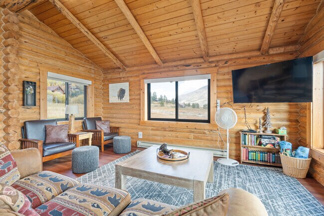 Building Photo - 5406 Henrys Lake Rd