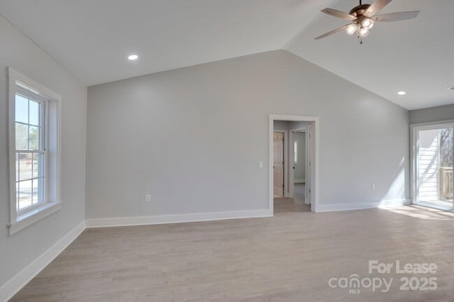 Building Photo - 132 Shady Grove Rd