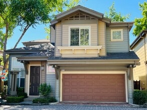 Building Photo - Move-in Ready 3BD/2.5BA, Two-Story Home in Stony Brook in Downtown Danville
