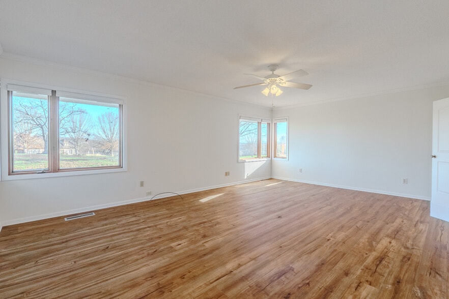 Building Photo - 218 Baltusrol Rd