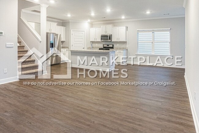 Building Photo - 3335 Meriwether Dr