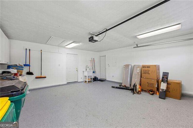 Building Photo - 367 Ayelsbury Ct