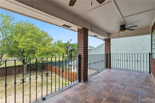 Building Photo - 21 S 25th St