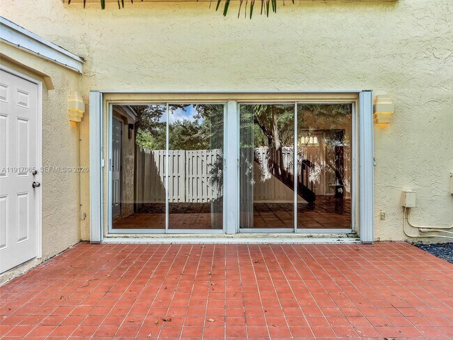 Building Photo - 1353 Springside Dr