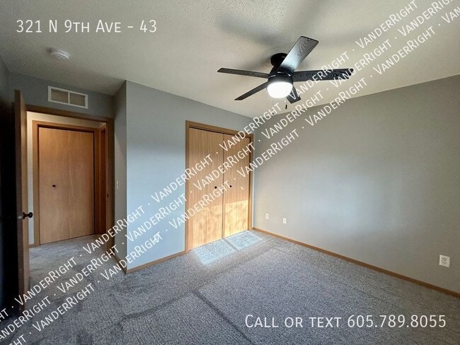 Building Photo - 321 9th Ave