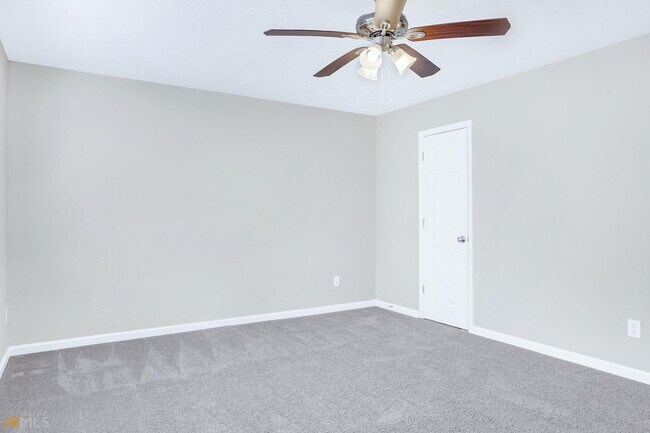 Building Photo - 2991 Brooks Dr