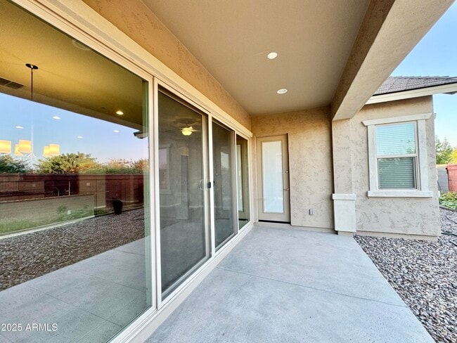 Building Photo - 2575 S Quaintance St