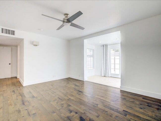 Building Photo - Stunning 4-Bedroom Home with Open Layout & Large Backyard!