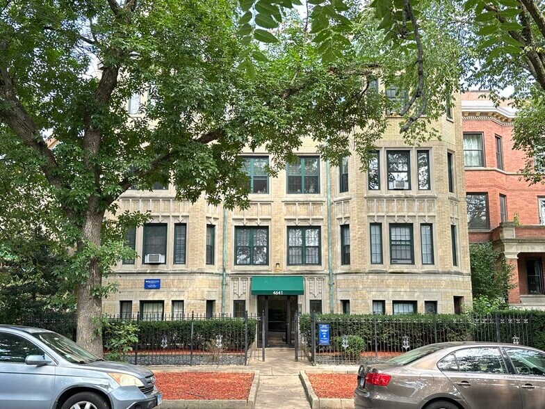 Primary Photo - 4644 N Paulina St