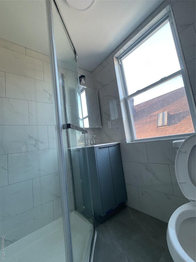 Building Photo - 46 S 12th Ave