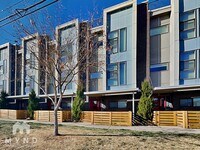 Building Photo - 3325 W 18th Ave