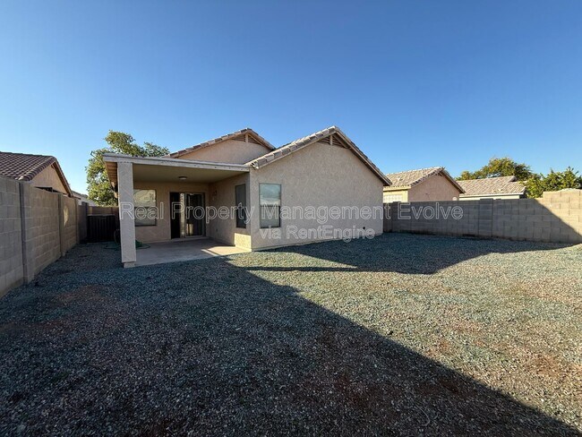 Building Photo - 2809 N 107th Dr