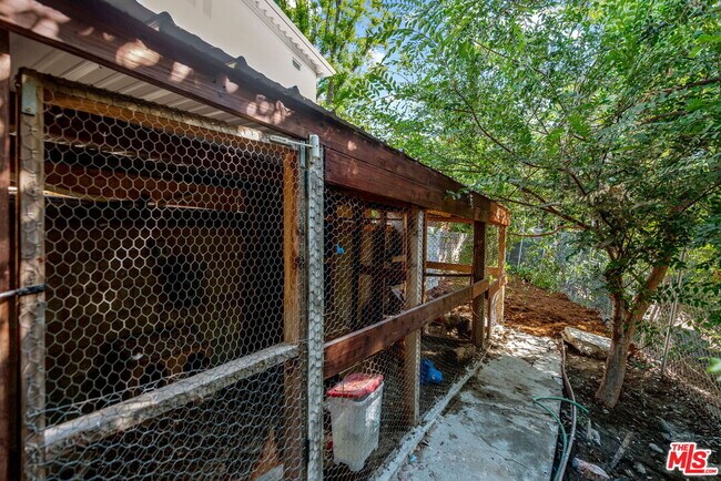 Building Photo - 19621 Wells Dr