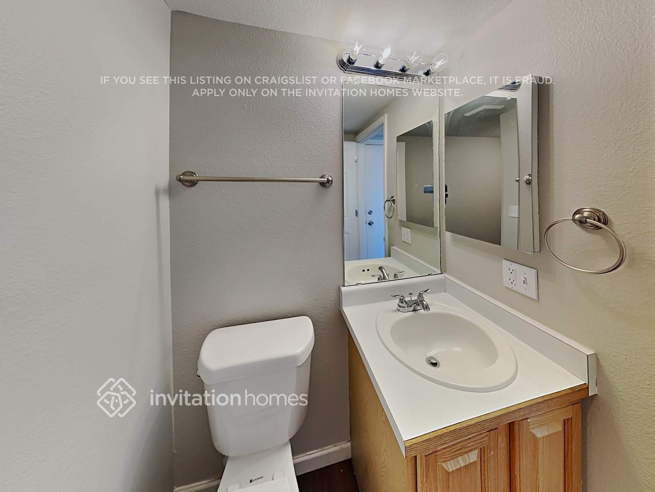 Building Photo - 15979 Rock Crystal Dr