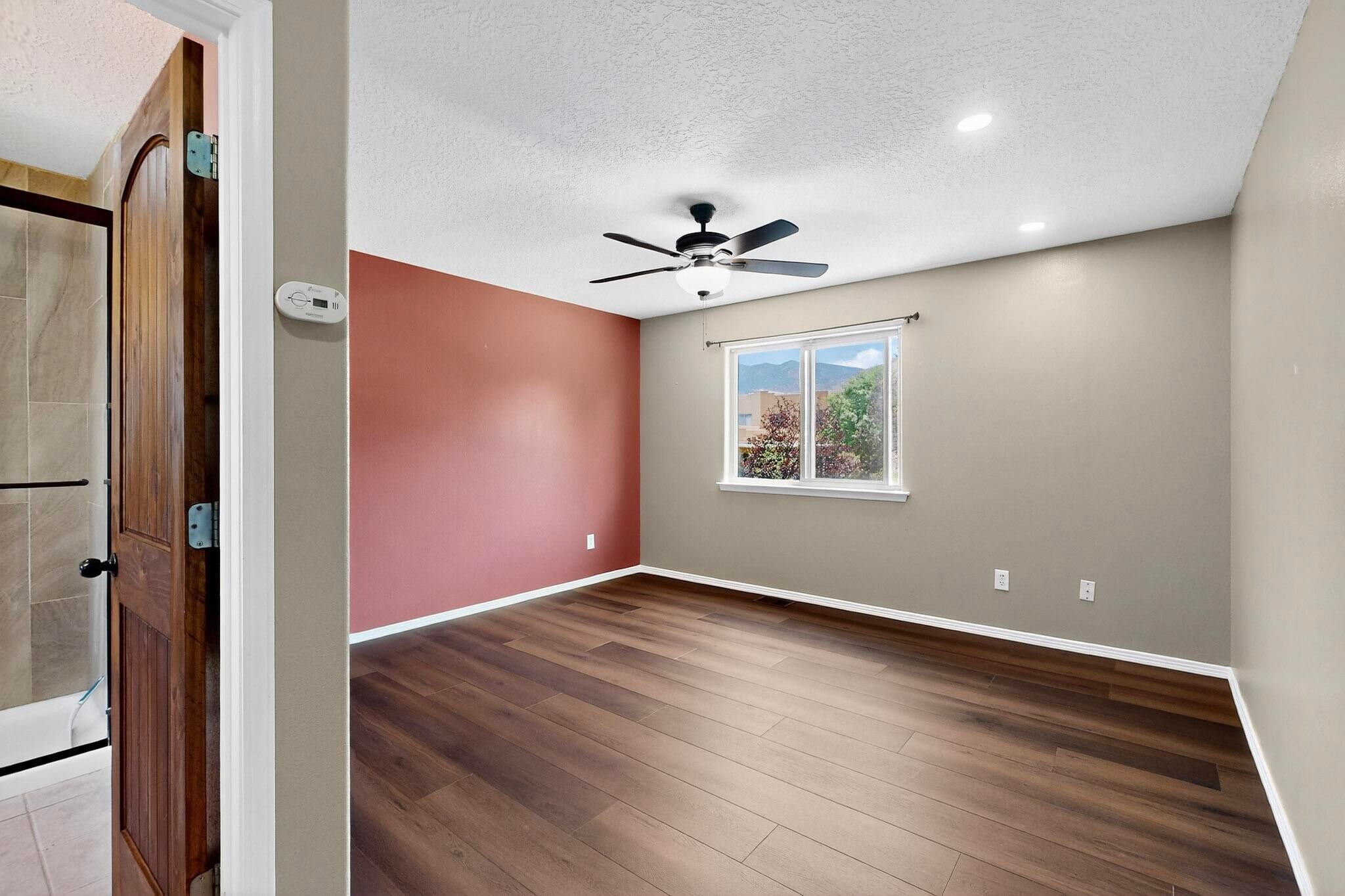 Building Photo - 244 Glenridge Park Ln NE