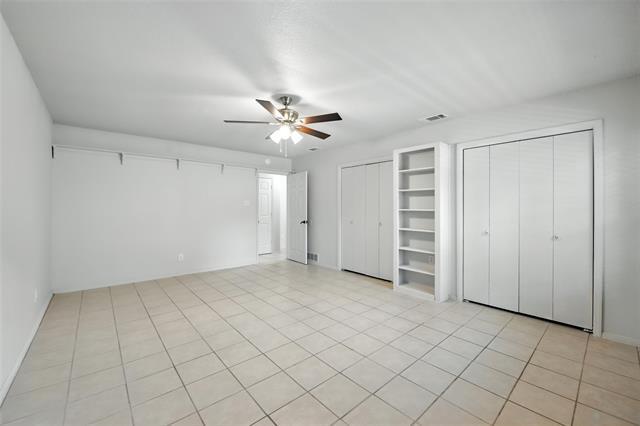 Building Photo - 8832 Sandcastle Ct