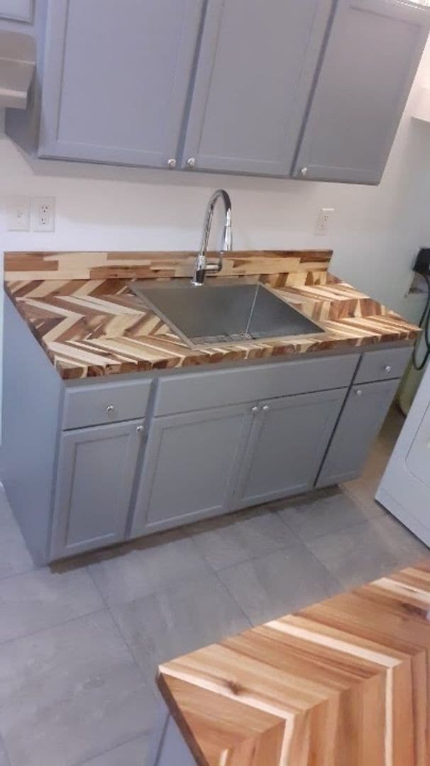Building Photo - Sarasota Studio Apartment