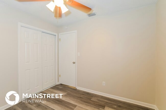 Building Photo - 7431 Portside Ct