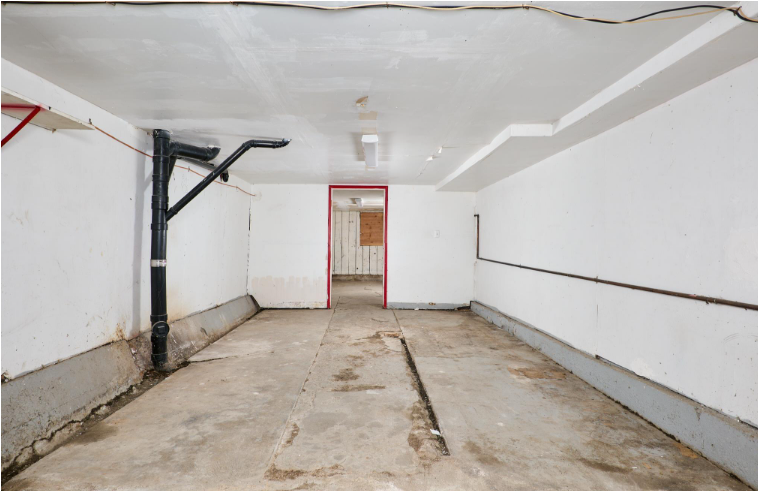 Building Photo - 1440 Beach St