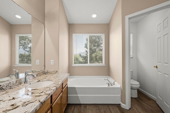 Building Photo - 5788 Golden Eagle Dr