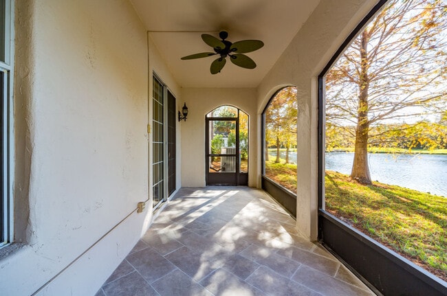 Building Photo - 10304 Saville Rowe Ln