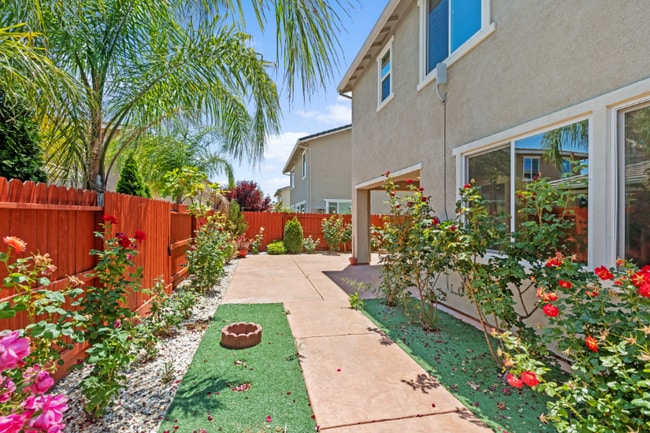 Building Photo - 4560 White Sage St