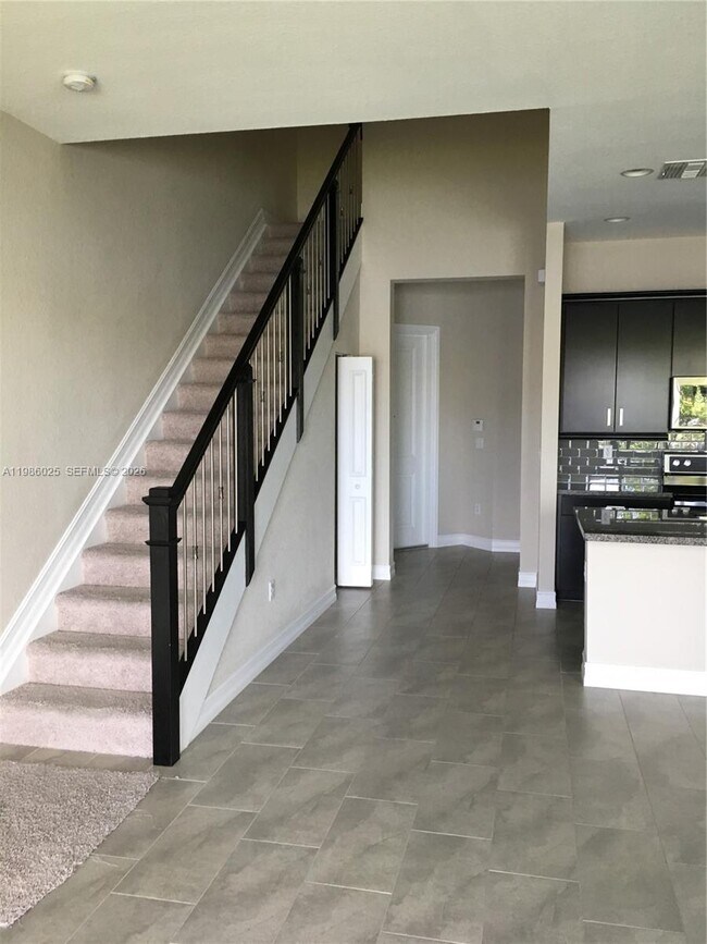 Building Photo - 1501 SW 113th Ave