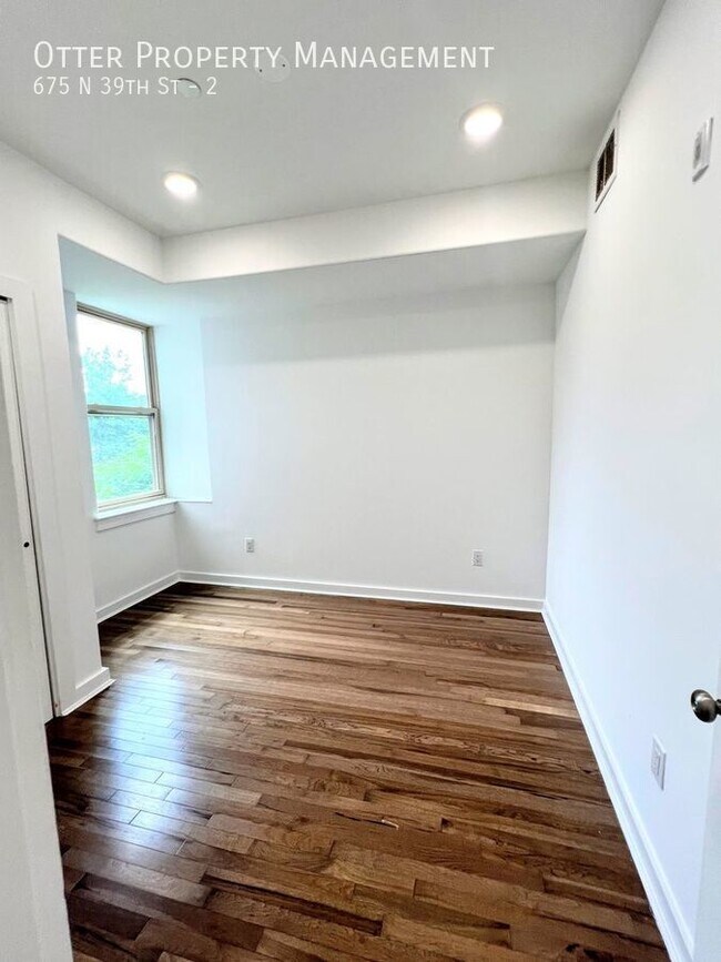 Building Photo - 675 N 39th St