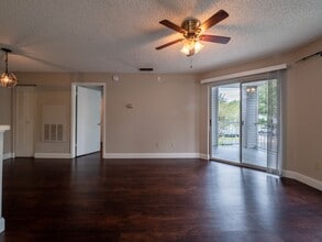 Building Photo - Regency Park - 16-209