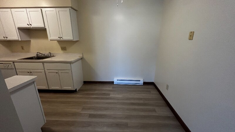 Building Photo - 1949 Western Ave