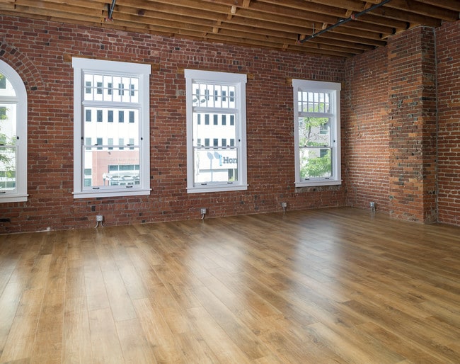 The Genesee Luxury Downtown Lofts Spokane, WA Apartment Finder