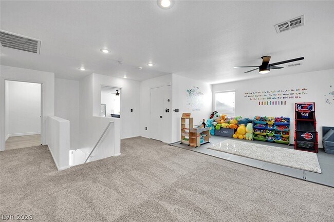 Building Photo - 11142 Romola St