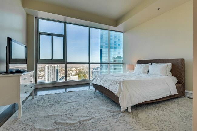 Building Photo - Sky Las Vegas 4305- Stunning City Views from this Fully Furnished, 3Bd, 3-Story Penthouse Residence