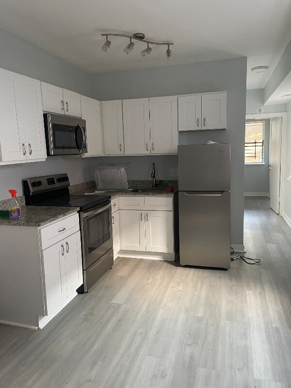 Building Photo - 1023 W Baltimore St