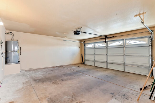 Building Photo - 1934 Easy St