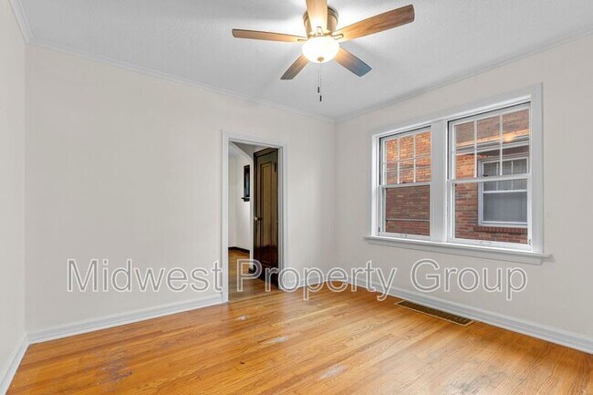 Building Photo - 8460 Edna St