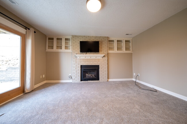 Building Photo - 6045 Covington Terrace