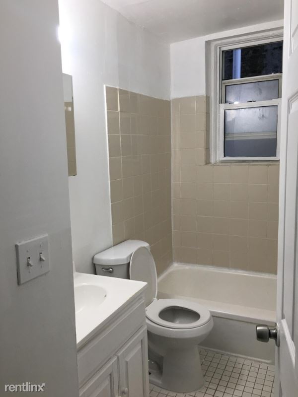 Building Photo - 141 Park Ave