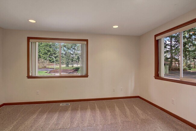 Building Photo - 4411 169th St SE