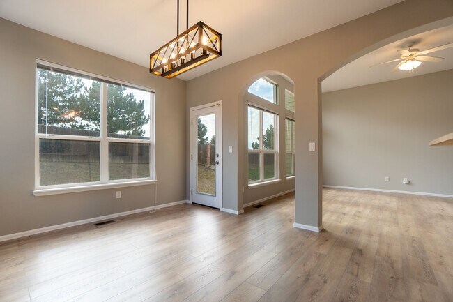 Building Photo - Move in ready home on Kettle Drum