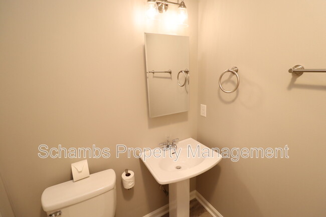 Building Photo - 2023 Bulon Dr