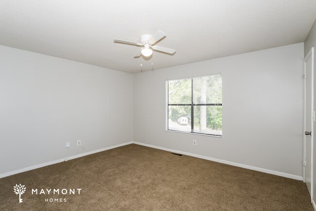 Building Photo - 625 Hampton Cir