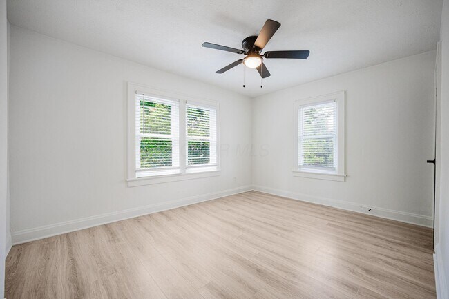 Building Photo - 719 S 17th St